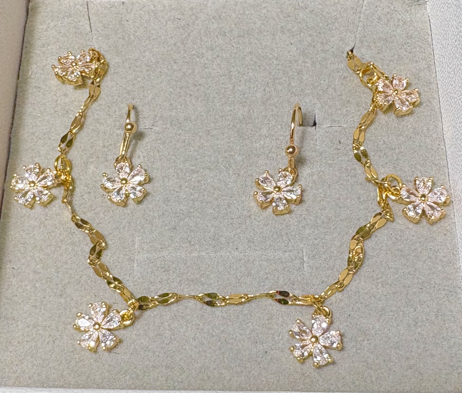 Crystal blossoms duo